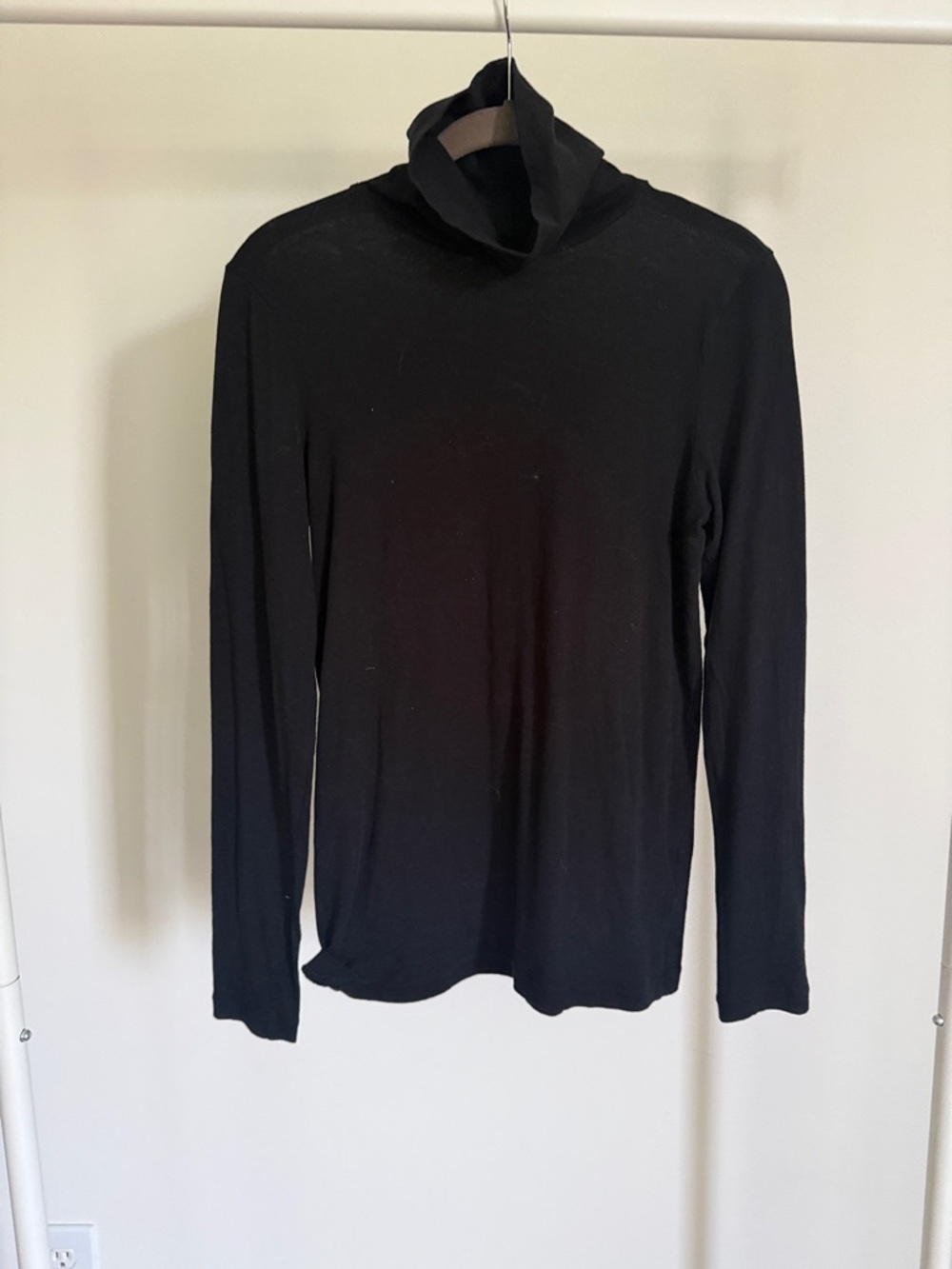 Women's Slim Black Turtleneck Long Sleeve Top